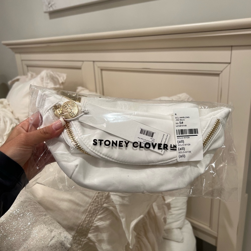 Stoney Clover Lane Classic Fanny Pack in Blanc - Picture 2 of 5